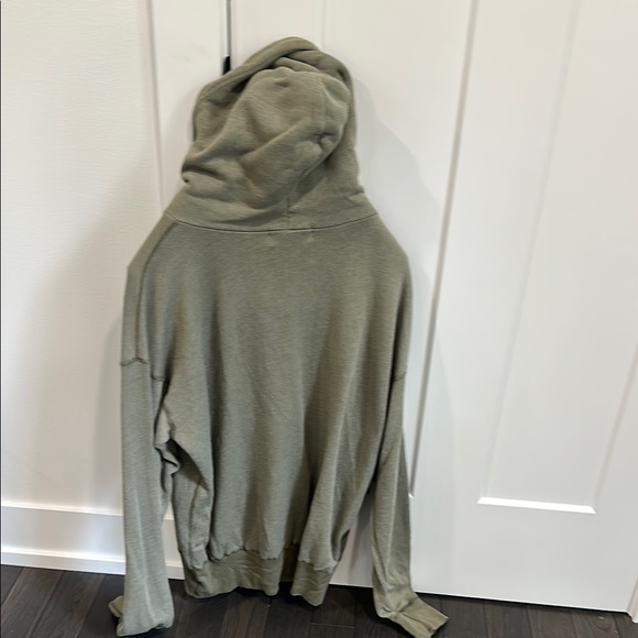 John Elliott Green Sweater with Relaxed Fit - Picture 3 of 3